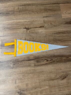 Kids Gray and Yellow 'BOOKS!' Felt Pennant